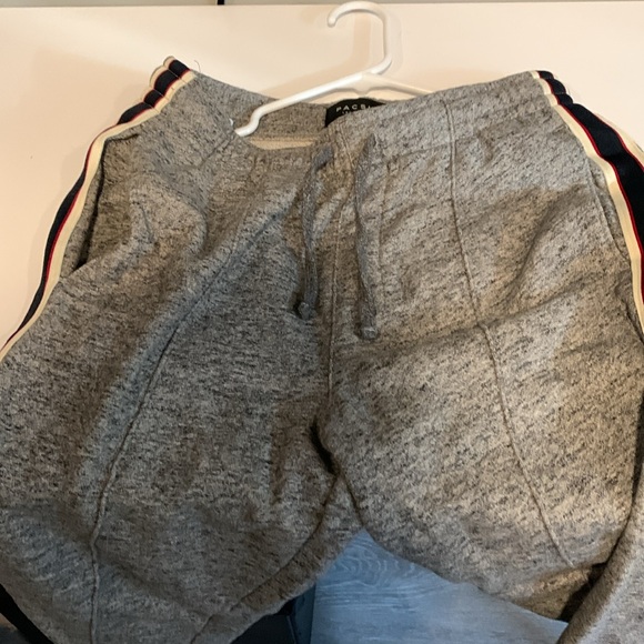 Pacsun Los Angeles - Picture 6 of 7